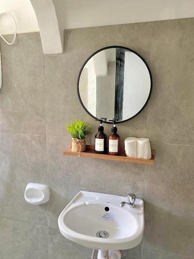 New Modern Home Near Airport, Beach And Fast Wi-Fi Sudtungan Exterior foto